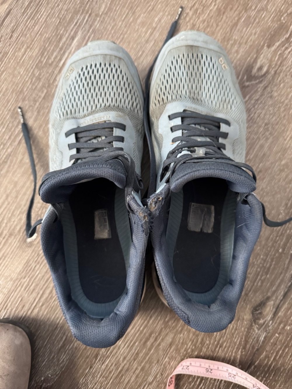 On Running Women's Trail Shoes - Navy Blue/Light Gray - Picture 3 of 4